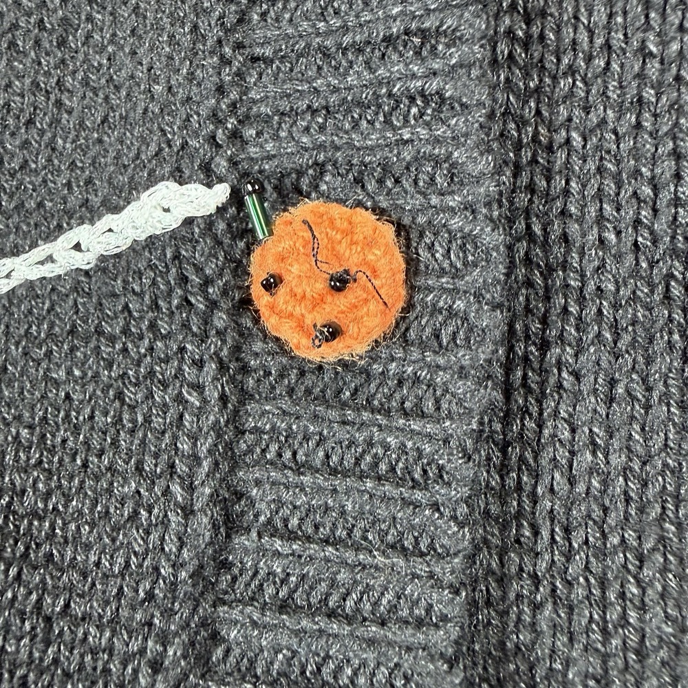 Halloween Cardigan Sweater Women's Large Black Spiders Ghosts Pumpkin Tiara Int - Picture 9 of 9
